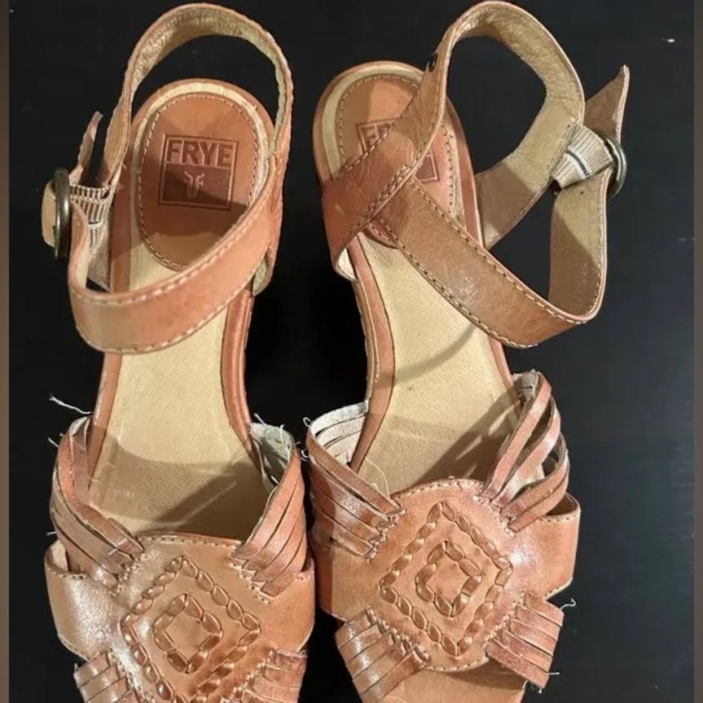 Frye Womens Shoes Sandals Platform Carlie  Natural Brown Leather Size 10